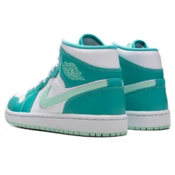 Air Jordan 1 Mid Women's - Washed Teal/Mint Foam/White -Fashion Clothing Store Air Jordan 1 Mid Women s Washed Teal Mint Foam White DV2229 300 08 02 22 Feature JAYLEEN 3