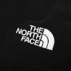 The North Face Denali Jacket - Black -Fashion Clothing Store Denali Jacket Black NF0A7UR2JK3 08 09 23 Feature KN 7