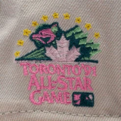 Feature X New Era Lotus 59FIFTY Fitted - Toronto Blue Jays -Fashion Clothing Store Feature x New Era Lotus 59FIFTY Fitted Toronto Blue Jays 70717528 04 14 23 Feature KN 6