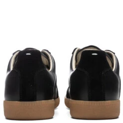 Maison Margiela Replica Low Top - Black/Black -Fashion Clothing Store Maison Margiela Replica Low Top Black Black S57WS0236 P1895 H6851 06 26 2021 01 2