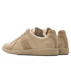 Maison Margiela Replica Low Top - Oyster/Hut -Fashion Clothing Store Maison Margiela Replica Low Top Oyster Hut S57WS0236 P1897 H9143 04 02 22 Feature 5