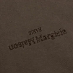 Maison Margiela Sweatshirt 25520- Military Olive -Fashion Clothing Store Maison Margiela Sweatshirt 25520 Military Olive S50GU0197 11 03 22 Feature DV 2 scaled