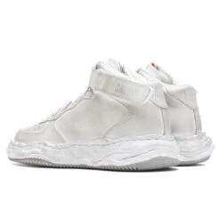 Wayne High Distressed - White -Fashion Clothing Store Maison Mihara Yasuhiro Wayne High Distressed White A07FW705 WHT 09 11 2021 01 3