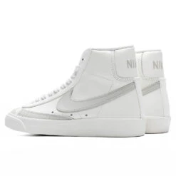 Nike Women's Blazer Mid '77 Vintage - Sail/Light Bone/Sail -Fashion Clothing Store Nike Women s Women s Blazer Mid 77 Vintage Sail Light Bone Sail CZ1055 120 11 12 22 Feature VR 5