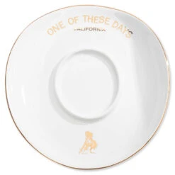 OOTD Cowboy Hat Incense Holder - White 7 OOTD Cowboy Hat Incense Holder - White -Fashion Clothing Store OOTD Ceramic Cowboy Hat White OOTDQS23 9734 01 24 23 S NF Feature 5