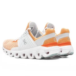 On Women's Cloudswift - Copper/Frost -Fashion Clothing Store On Women s Cloudswift Copper Frost 41.99003 05 24 22 Feature JM 4