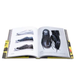 Rizzoli Hiroshi Fujiwara: Fragment 2 5 Rizzoli Hiroshi Fujiwara: Fragment 2 -Fashion Clothing Store Rizzoli Hiroshi Fujiwara Fragment 2 978 0 8478 6871 1 01 10 2021 01 7