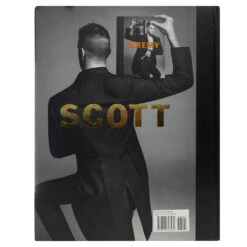 Rizzoli Jeremy Scott 7 Rizzoli Jeremy Scott -Fashion Clothing Store Rizzoli Jeremy Scott 978 0 8478 4357 2 01 01 2021 01 15