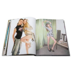 Rizzoli Jeremy Scott 8 Rizzoli Jeremy Scott -Fashion Clothing Store Rizzoli Jeremy Scott 978 0 8478 4357 2 01 01 2021 01 16