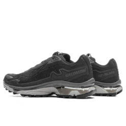 Salomon XT-SLATE Advanced - Black/Ebony/Frost Gray -Fashion Clothing Store XT SLATE Advanced Black Ebony First L47132600 11 02 23 Feature KN 5